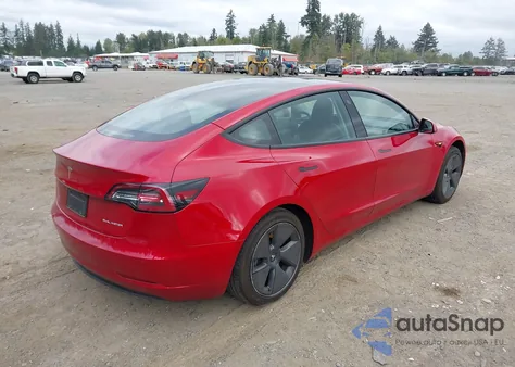 2021 Tesla Model 3 Long Range Dual Motor All-Wheel Drive z USA, uszkodzony, nr VIN 5YJ3E1EB0MF938473